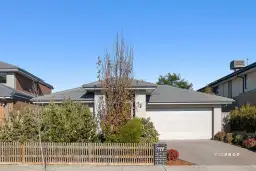 105 Strathlea Drive, Cranbourne West