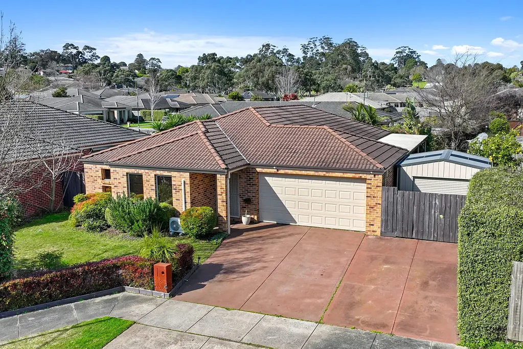 Drouin 4 Bedroom PRESENTATION, SURPRISING SPACE AND A TOP LOCATION