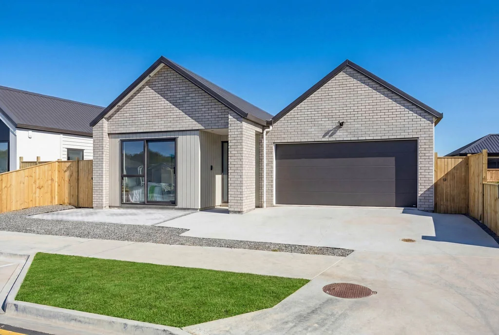 Opaheke 4Habitaciones Reserve-Facing 4-Bedroom Home with Double Garage