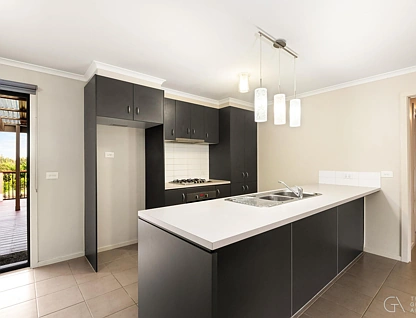 38 Sutherland Street, Lethbridge, VIC 3332, 3 Kuwarto, 2 Banyo, Lifestyle Section