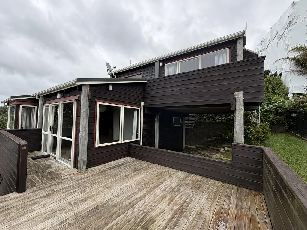 Unit with Panoramic Sea Views