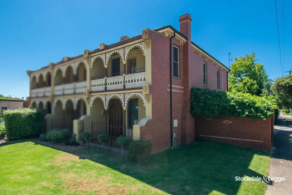 CLASSIC REPRODUCED VICTORIAN TERRACE