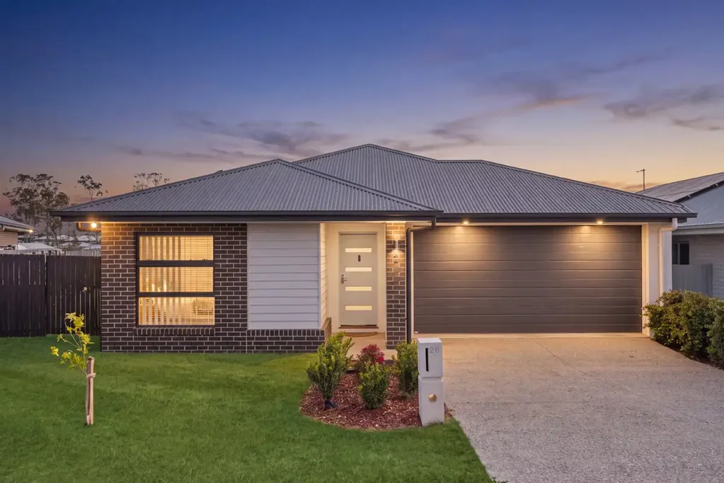 Collingwood Park 4Kwarto JUST 2 YEARS YOUNG - A STUNNING BLEND OF STYLE, SPACE, MODERN LUXURY & FUTURE POTENTIAL