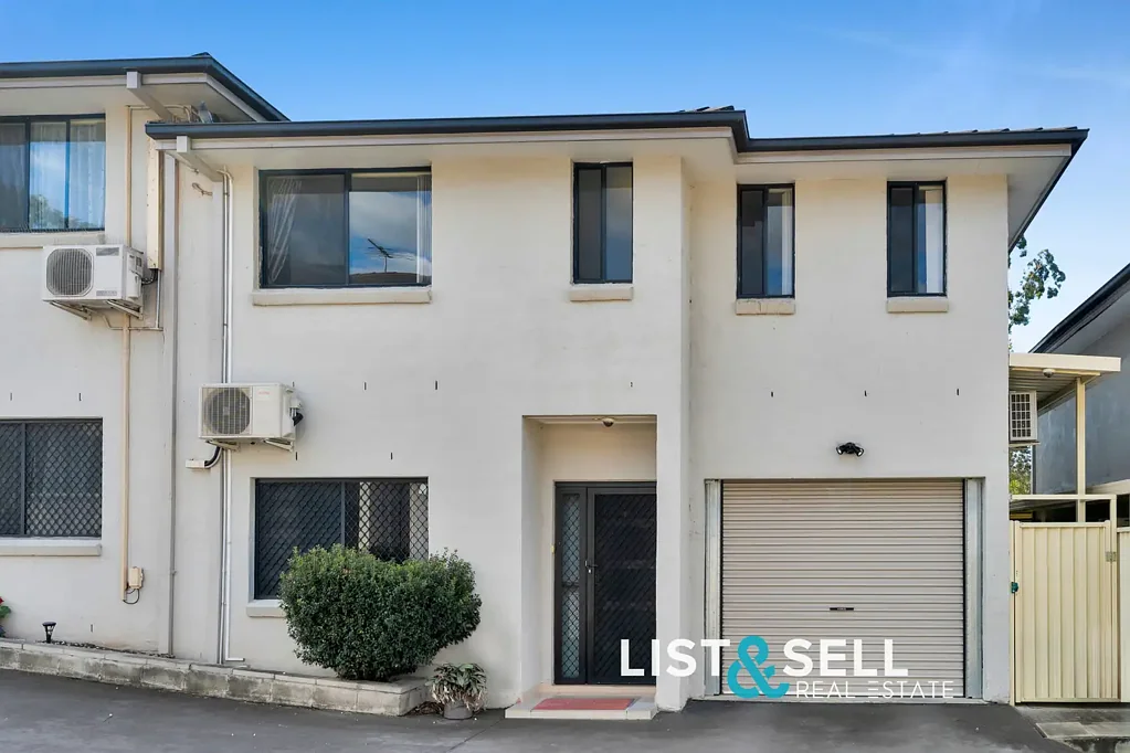 Macquarie Fields 4ห้องนอน Generous Living | Everyday Comfort | Highly Sought-After Location!