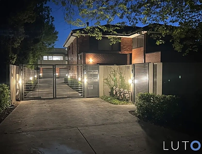 2/67 Groom Street, Hughes, ACT 2605, 3房, 2浴, Townhouse