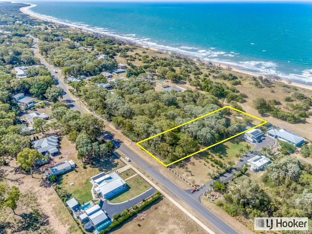 Moore Park Beach UNRIVALLED 1 ACRE OCEANFRONT OPPORTUNITY