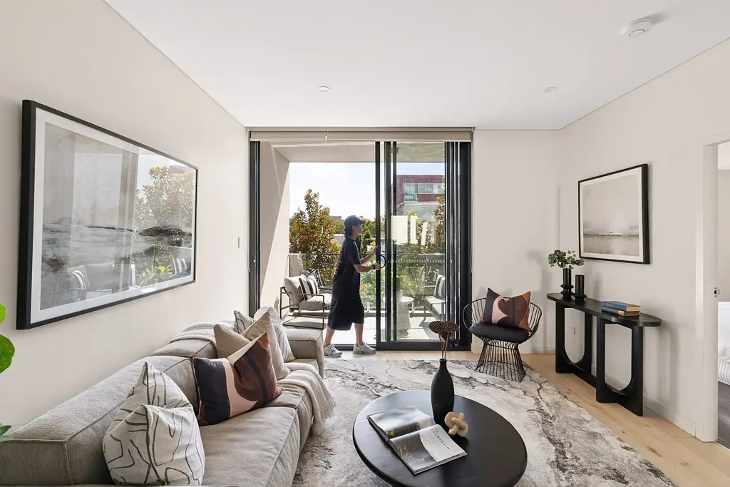 Waterloo 2 Bedroom High-quality apartment & amenity in Arthouse building