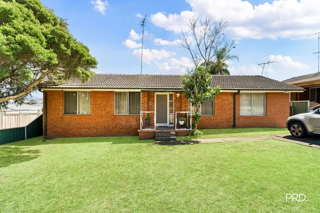 St Clair 4Kwarto FAMILY LIVING & FUTURE POTENTIAL IN PRIME ST CLAIR