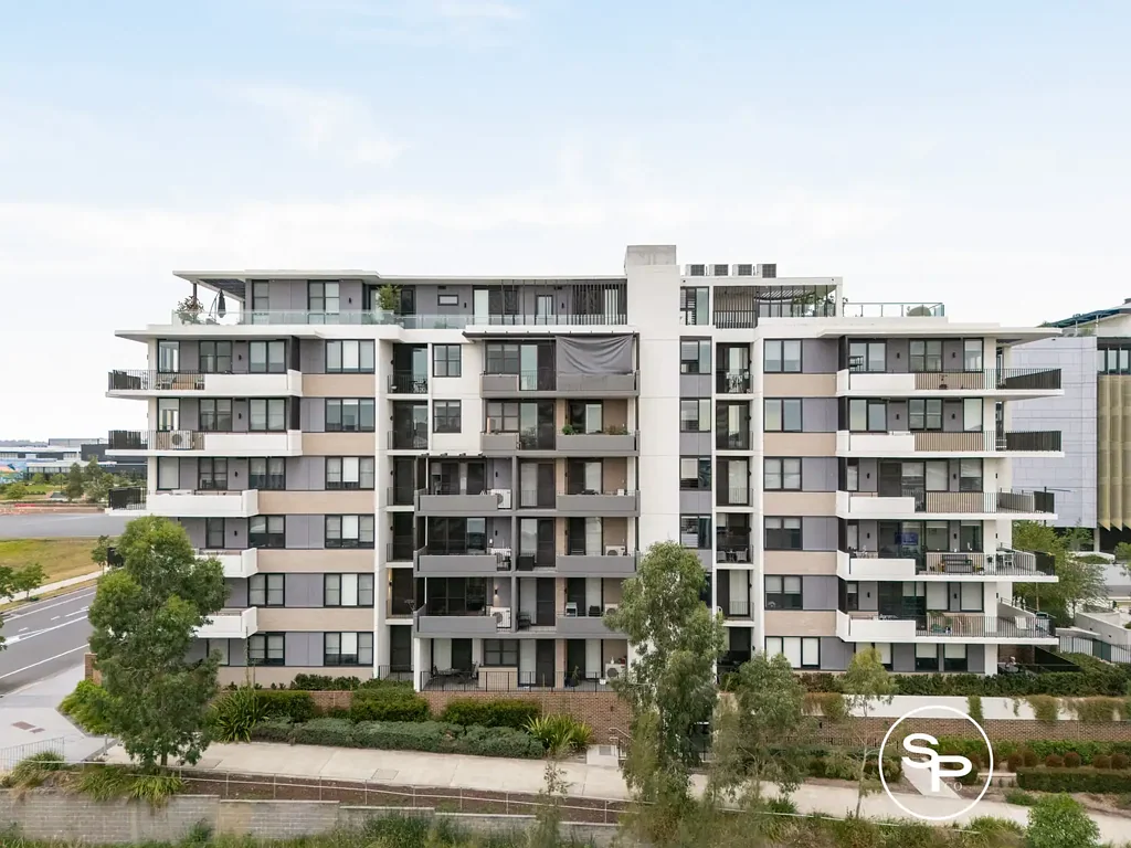 102/2 Fordham Way, Oran Park, NSW 2570