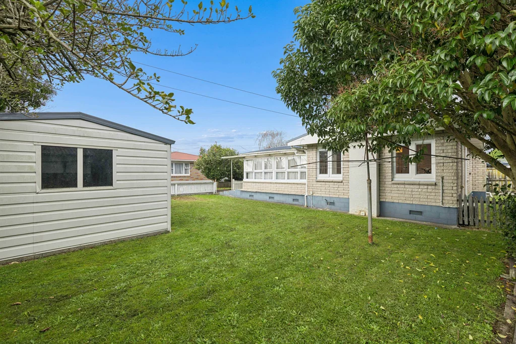 Papakura 3房  FREEHOLD FAMILY FAVOURITE – ACT FAST!