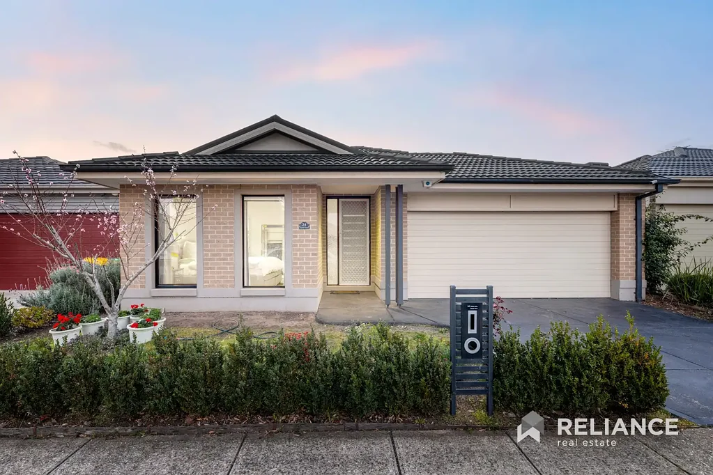 24 Caspian Circuit, Point Cook, VIC 3030