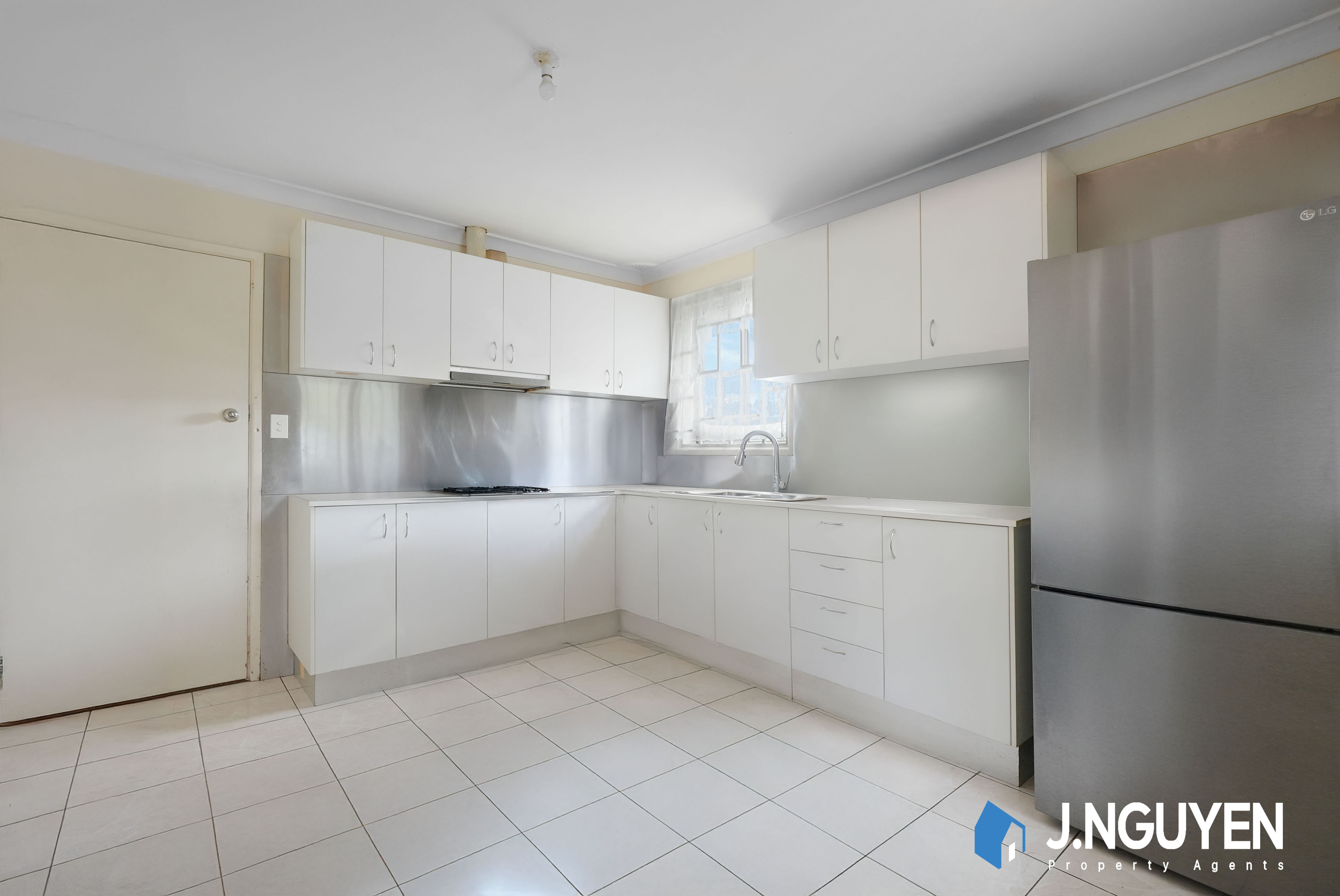 2 CHELSEA DR, CANLEY HEIGHTS NSW 2166, 0房, 0浴, House