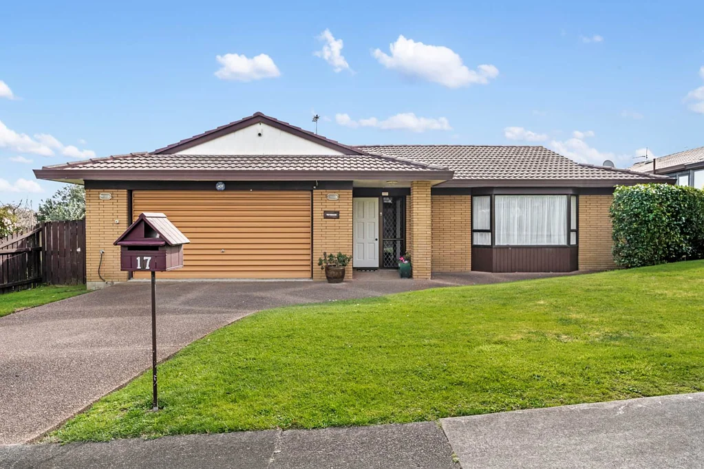 17 Parramatta Place, Botany Downs, Manukau City, Auckland