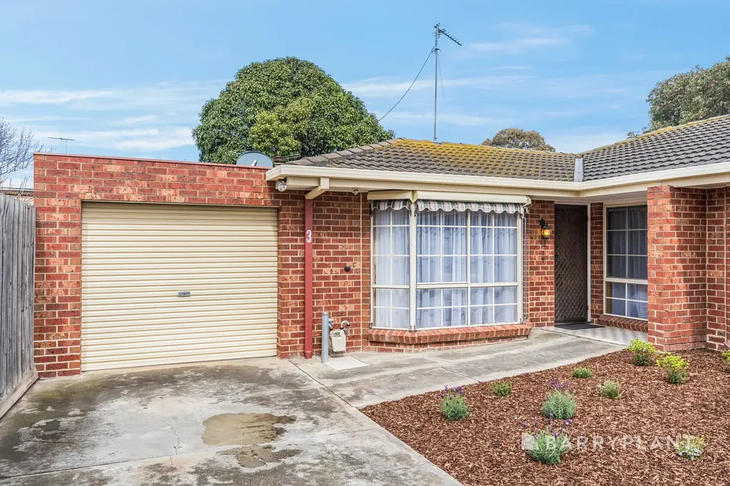 Geelong West 2ਬੈੱਡਰੂਮ Private, Light-Filled Living in the Heart of Geelong West