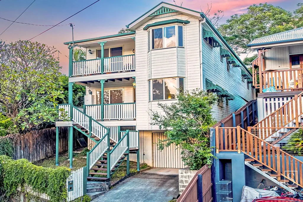 Red Hill 4ห้องนอน Inner-City Living with Space, Versatility & Lifestyle Appeal