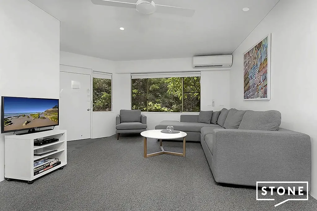One-Bedroom Beachside Retreat – Fully Furnished & Ready to Move In