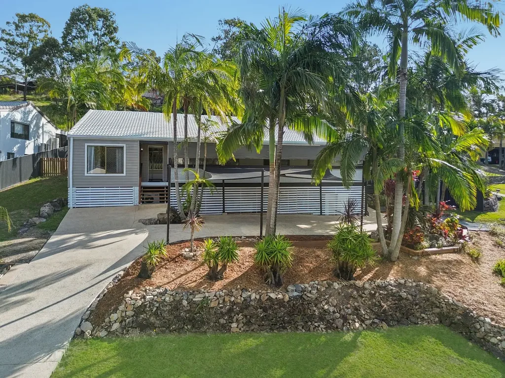 43 Balfour Crescent, Highland Park, QLD 4211