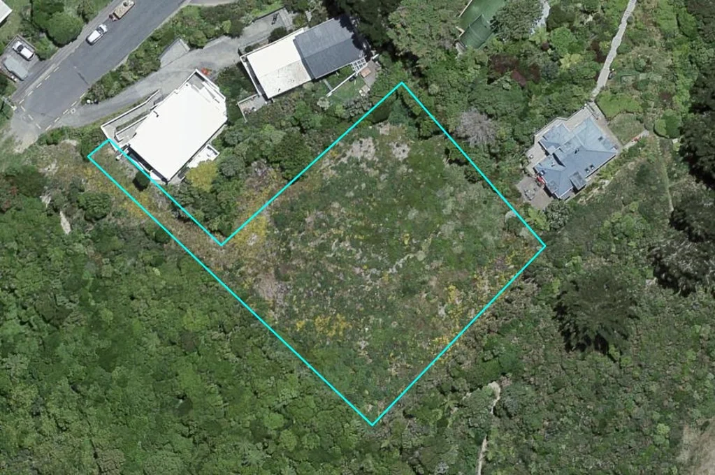 Wilton  1,815sqm of Premium Land with Sun & Views