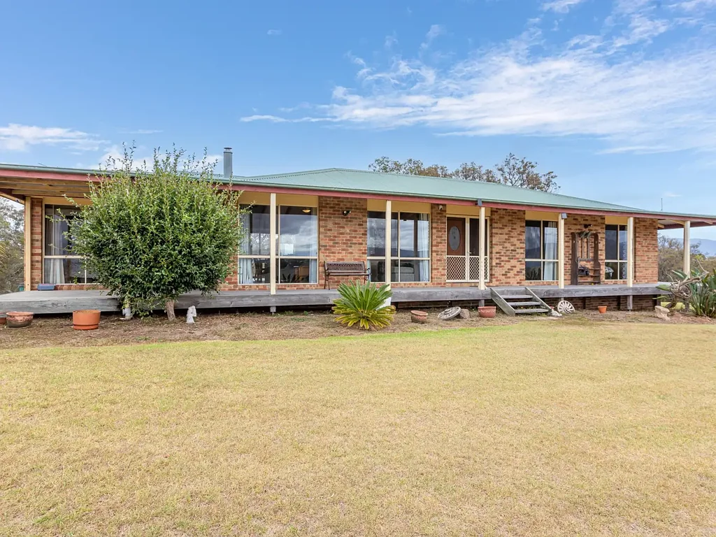 Candelo 4 Bedroom 47 ACRES, HOUSE, SHEDS & CREEK!