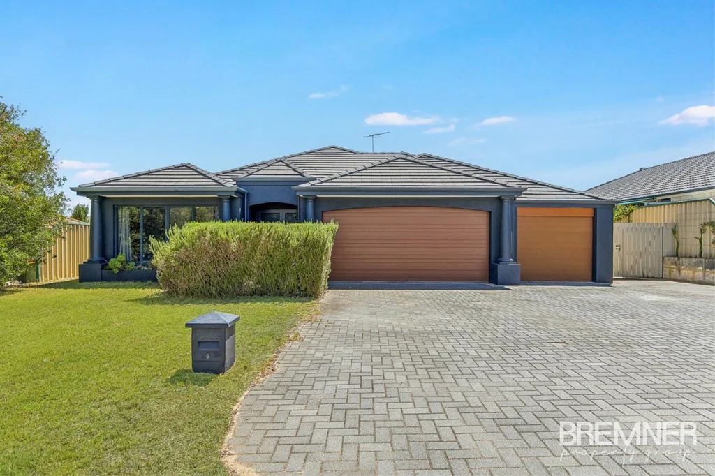 9 Moombaki Avenue, Bertram, WA 6167