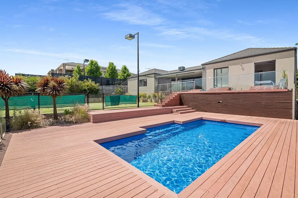 Mount Martha 6 Bedroom RESORT STYLE LIVING