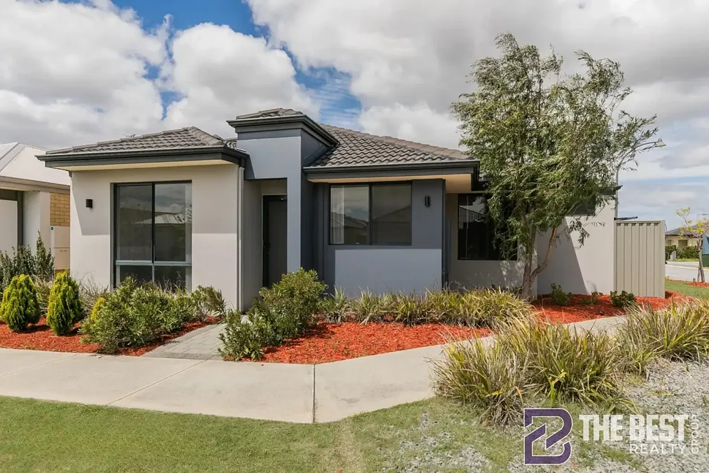 8 Sweetgum Way, Piara Waters, WA 6112