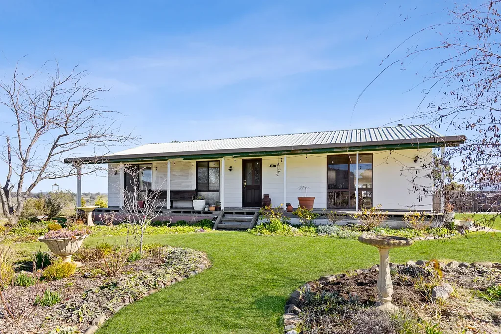 Mudgee  EXCEPTIONAL ACREAGE, PRISTINE FAMILY LIVING & BREATHTAKING VIEWS