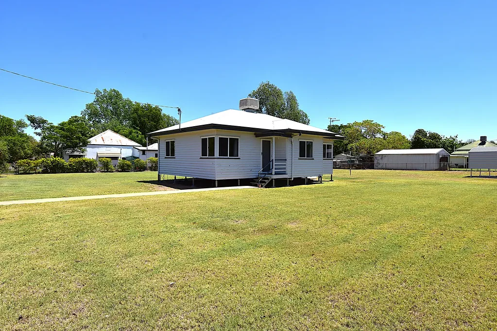 112 Fir Street, Barcaldine, QLD 4725