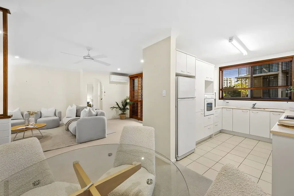 20/60 Lambert Road, Indooroopilly, QLD 4068, 2 Bedrooms, 1 Bathrooms, Unit