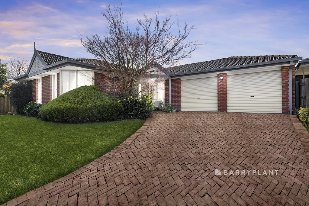 4 Kingsmere Drive, Berwick, VIC 3806