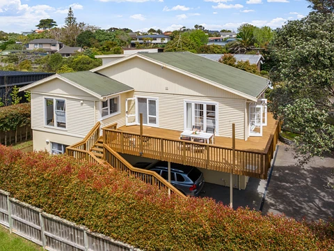 Manly 5房  Double Delight: Spacious Multi-Generational Living
