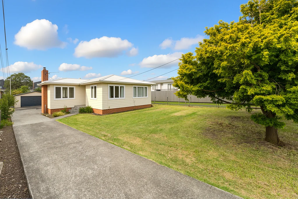 131 Rathgar Road, Henderson, Waitakere City, Auckland