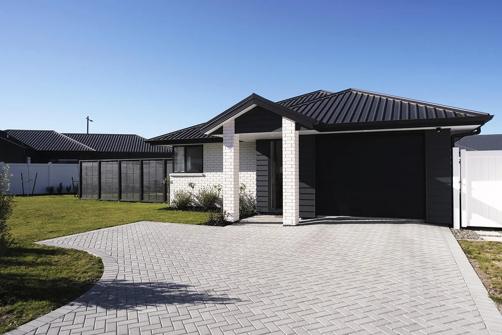 Wharewaka 3房  Affordable, Near New and Maintenance Free
