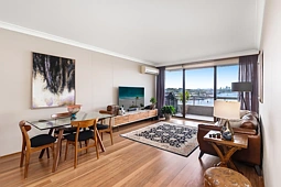 54/12-16 Walton Crescent, Abbotsford