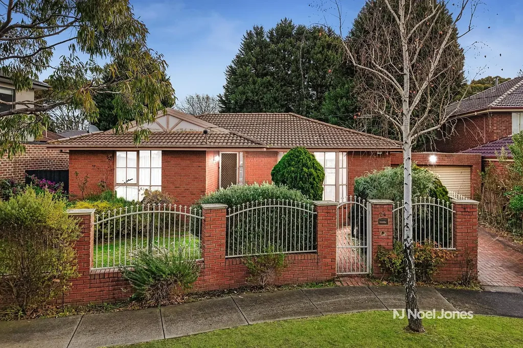 24 Vermont Court, Blackburn South, VIC 3130