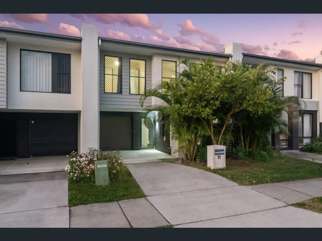 11 Cypress Court, Spring Mountain, QLD 4300