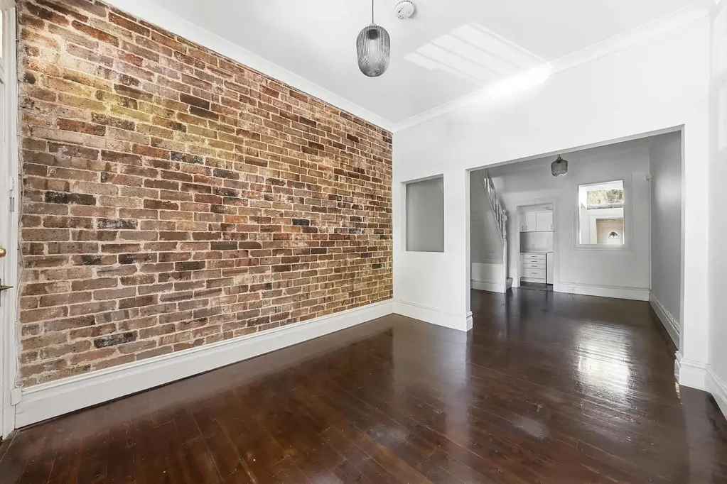 Charming Paddington Terrace in Quiet Cul-de-Sac