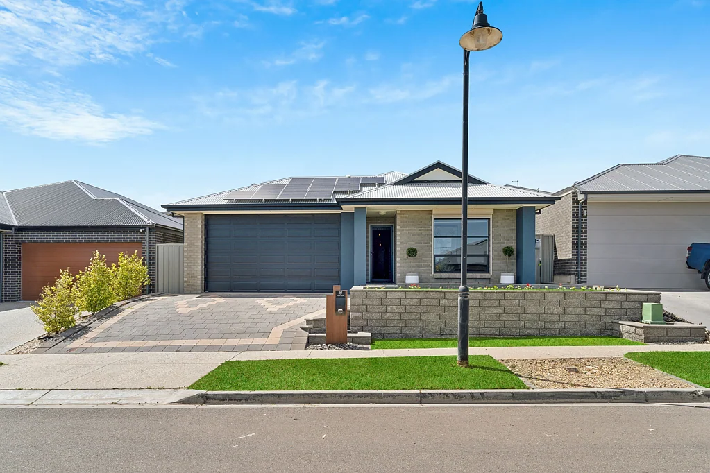 18 Goyder Road, Seaford Heights, SA 5169