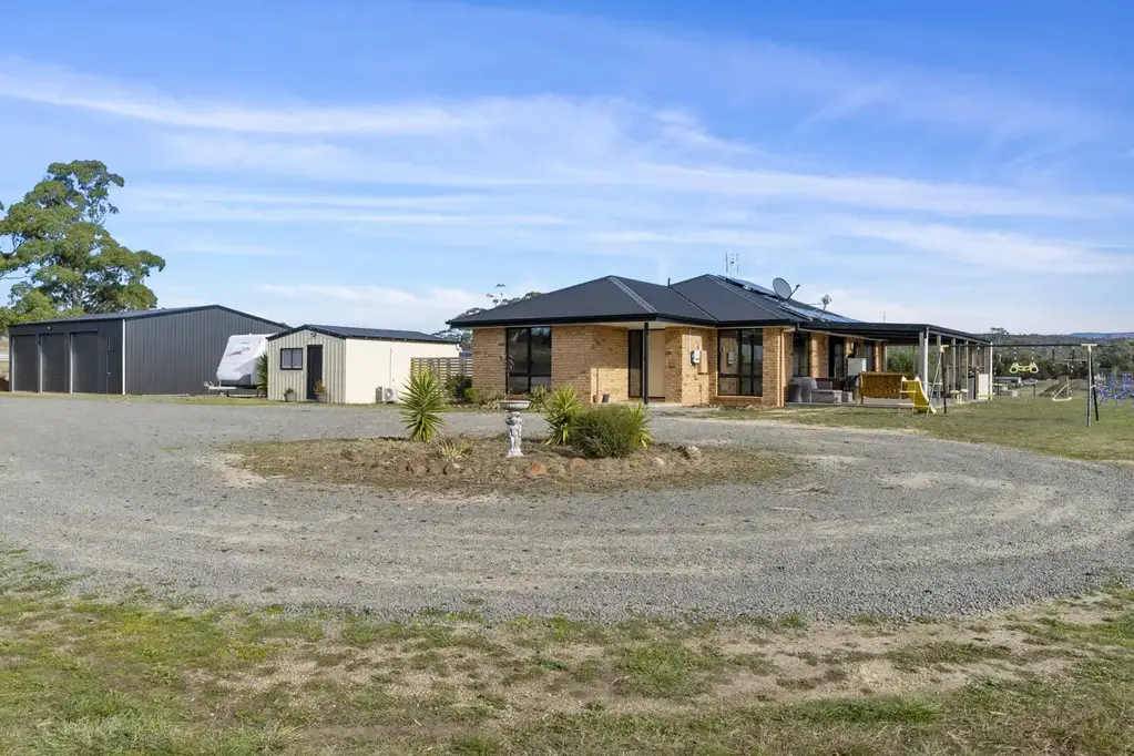 Swansea 3房  Spacious lifestyle property