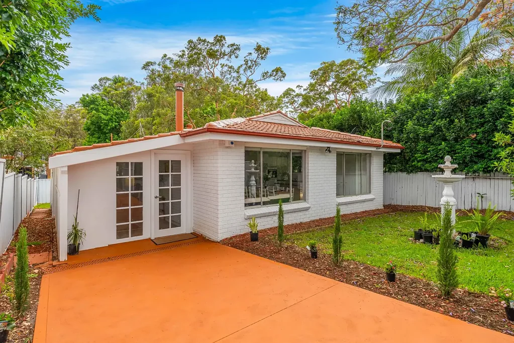 Umina Beach 5房  SPACIOUS STRATA HOME IN PRIME SOUTH UMINA POSITION