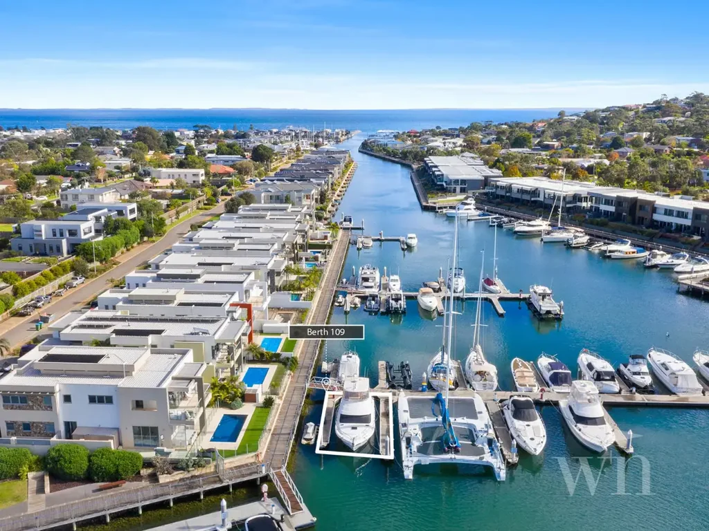 Safety Beach Ultimate Boating Lifestyle Awaits