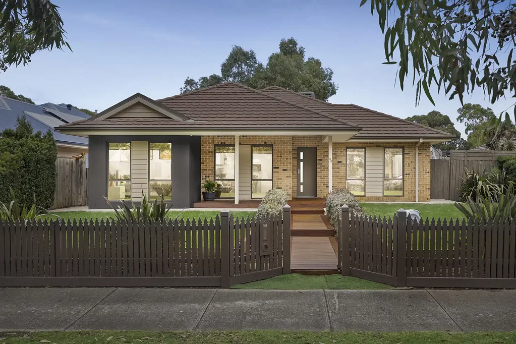 Eynesbury 4Zimmer Stage One: Modern 4–5 Bedroom Home with Flexible Living Space