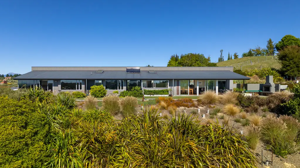 Tasman  Architectural home on 4.81ha near Mapua