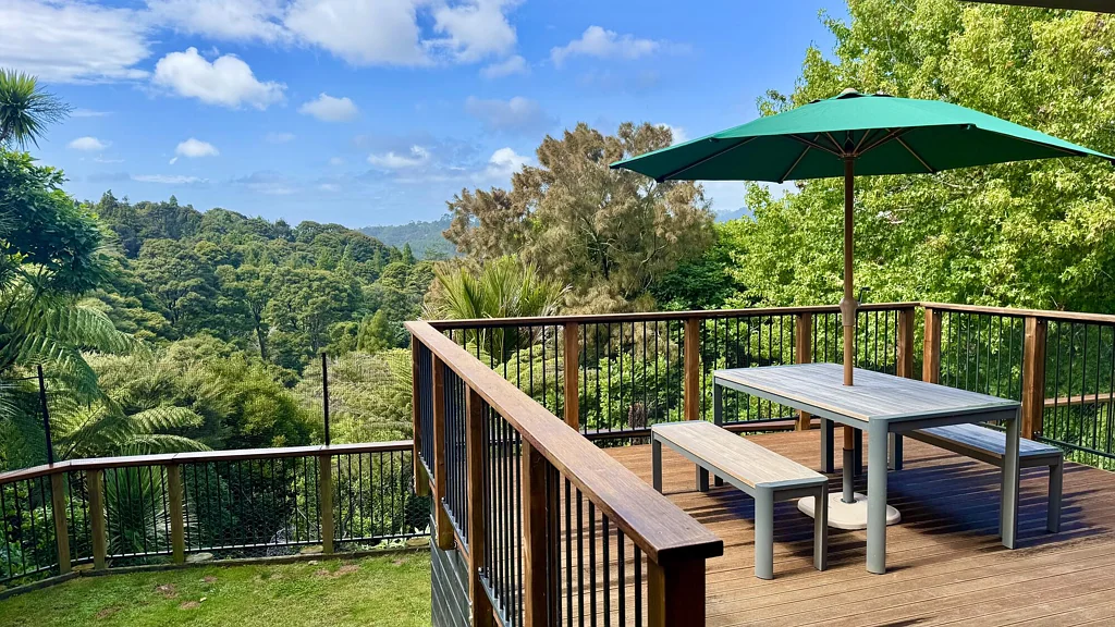 1114 Scenic Drive North, Swanson, Waitakere City, Auckland