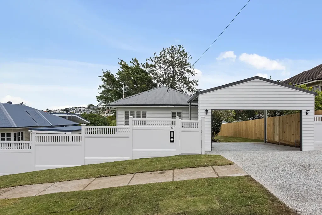 A Home That Delivers Space, Style & Opportunity. Right in the Heart of Mount Gravatt East!