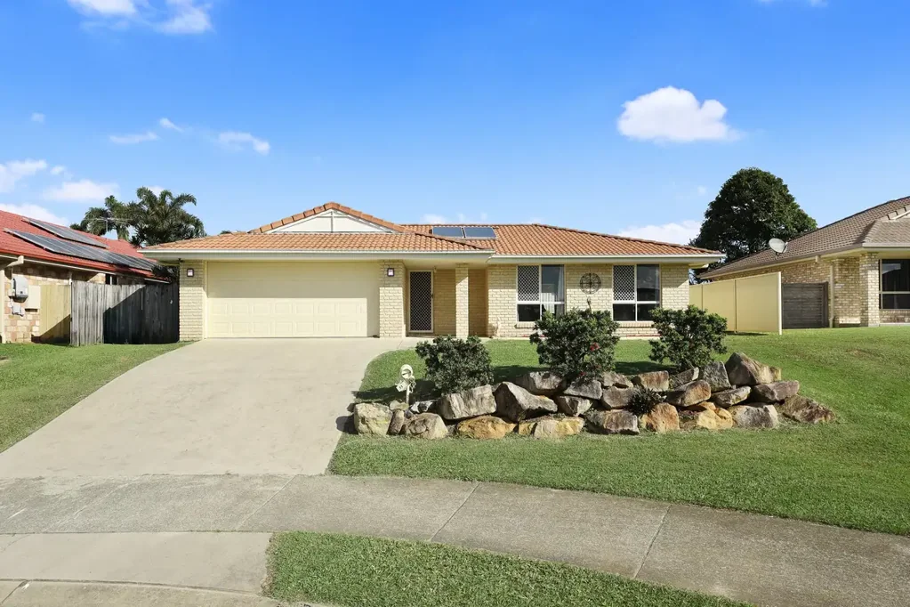 Kallangur 4 Bedroom Renovated Family Oasis with Pool, Shed & Side Access – Move Straight In!
