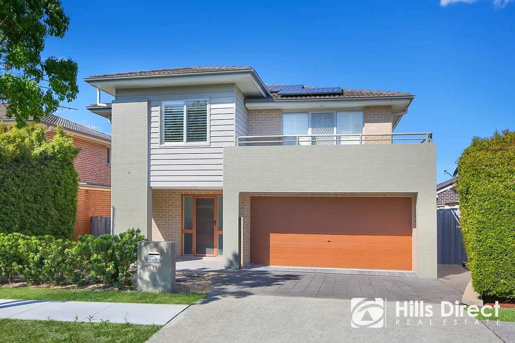 LARGE 4 BEDROOM FAMILY HOME