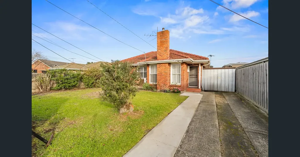 Charming Glenroy Home Awaits You!