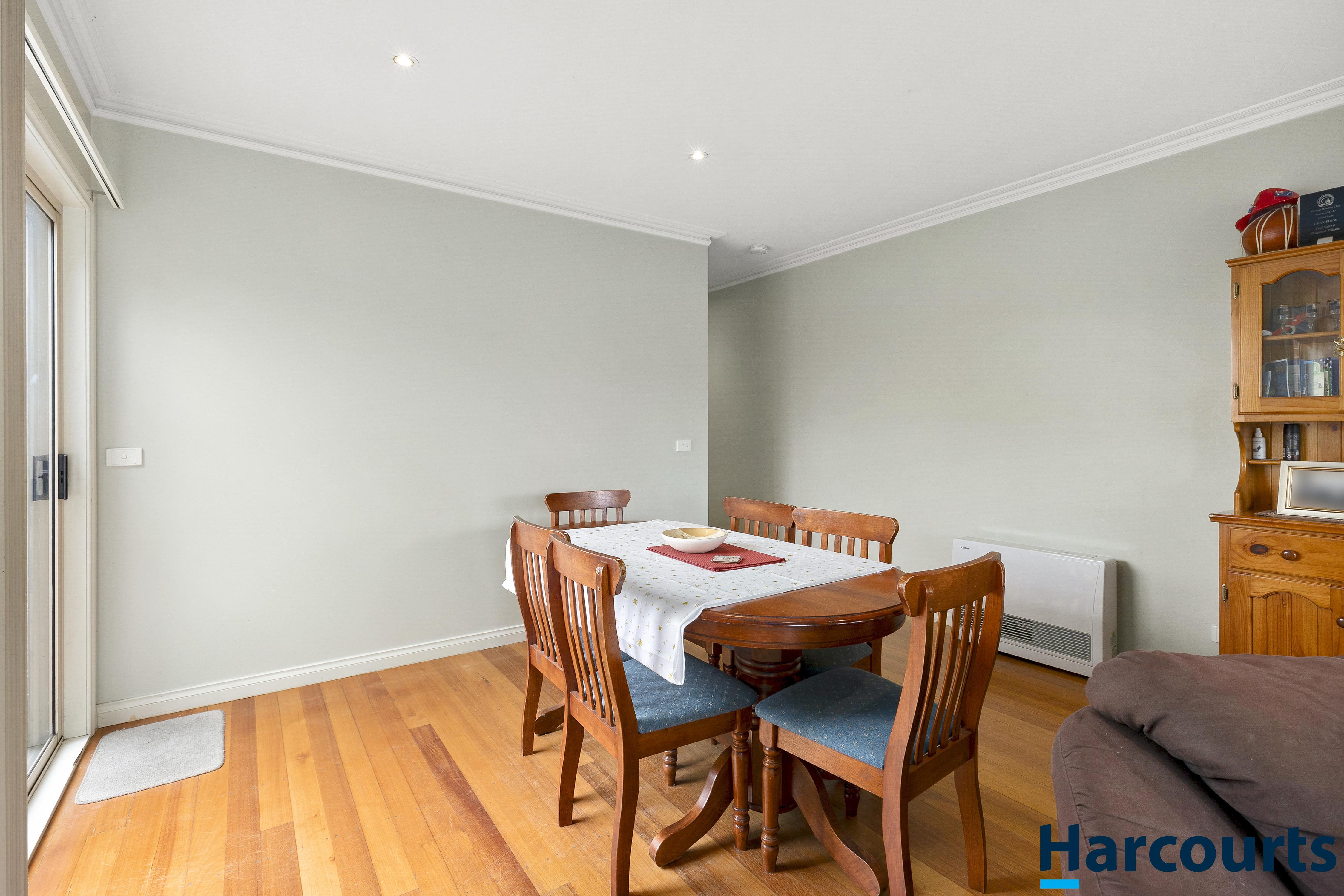 UNIT 2 615A SKIPTON ST, REDAN VIC 3350, 0 Schlafzimmer, 0 Badezimmer, Townhouse