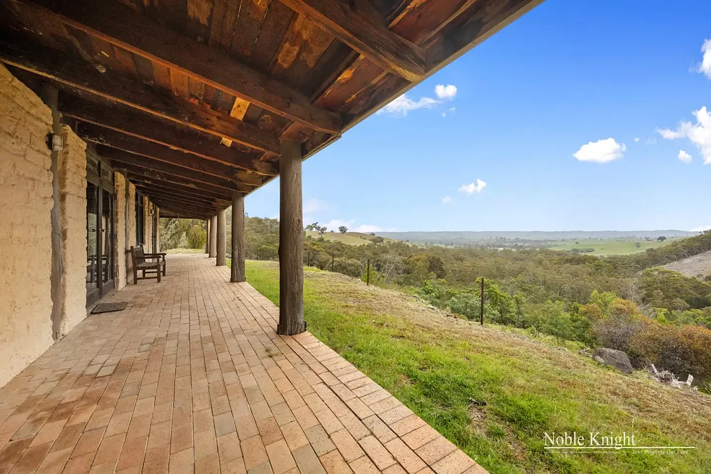 129 Switzerland Road, Ghin Ghin, VIC 3717